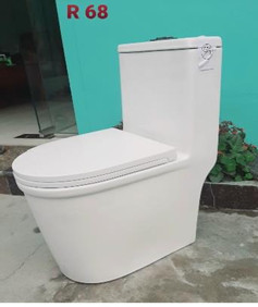 Bồn Cầu Liền Khối LUCO R 029 Cạnh Vát, Thân Ngắn