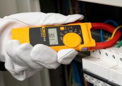 Ampe kìm Fluke 301E AC/DC Clamp Meter