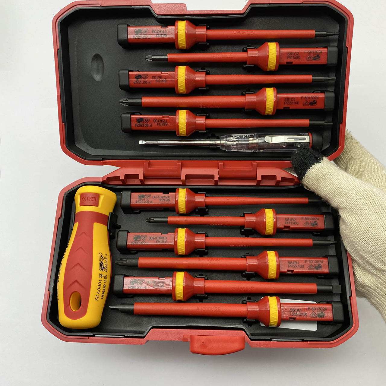 Bộ vít cách điện 13 món Tolsen 38016
