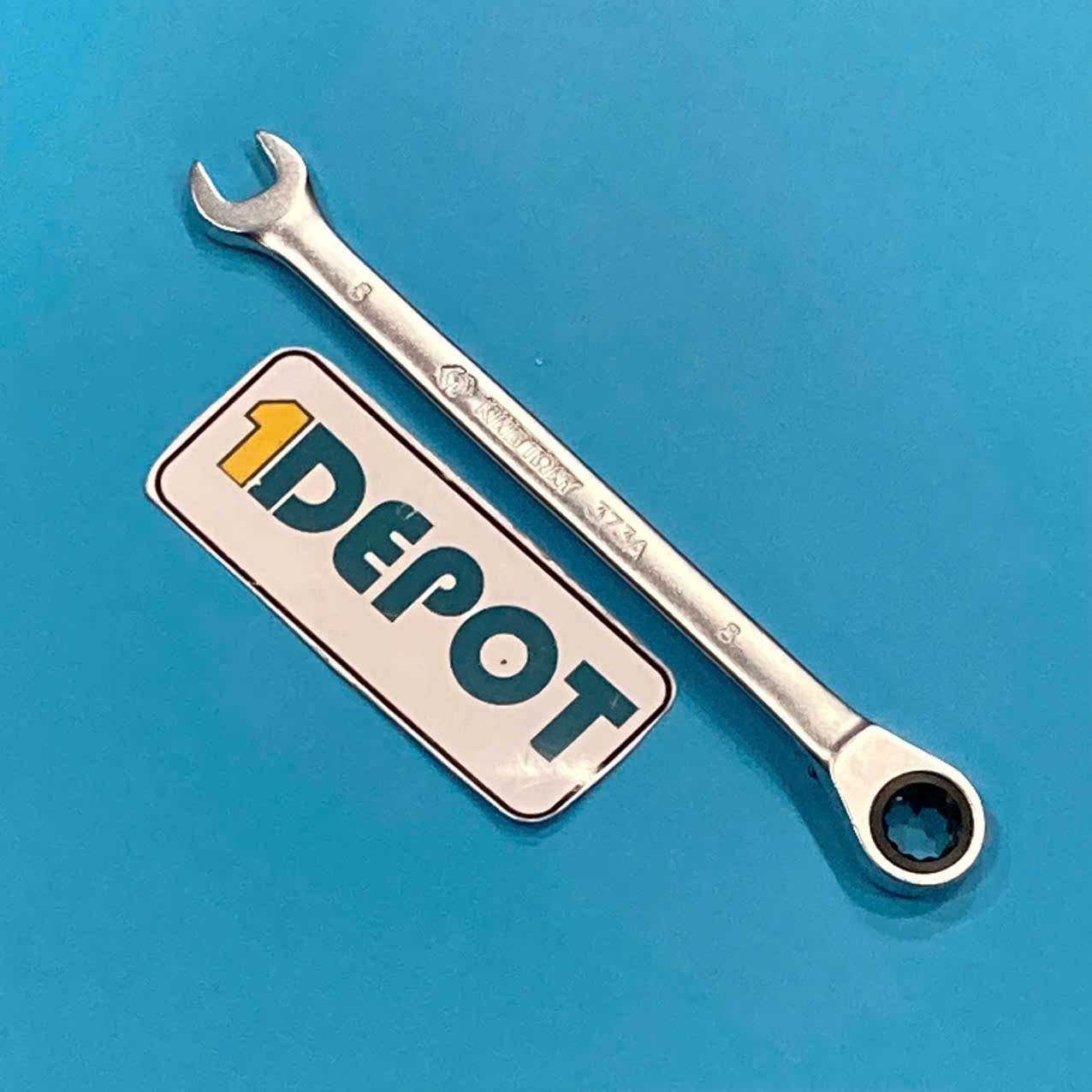 Cờ lê vòng miệng tự động khoá đảo chiều 8mm Kingtony 373208