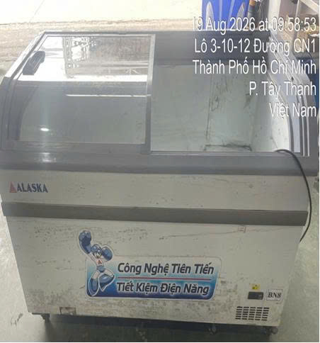 Kính lùa cong bên phải dùng cho  tủ đông ALASKA SC-601B