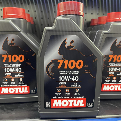 Nhớt Motul 7100 10W40 1.2L