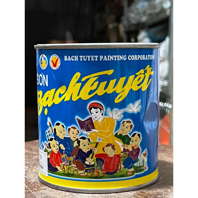 Sơn dầu Bạch Tuyết màu kem đậm (mã 152), 800g